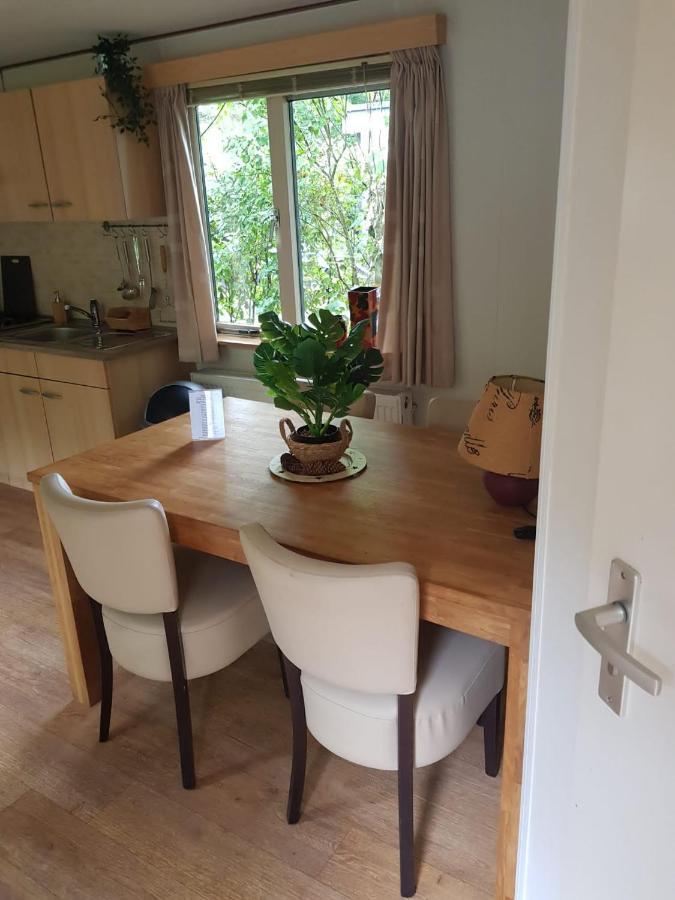 Sfeervolle Chalet Met Terras, H14 De Veldkamp, Epe, Voor 4 Personen Exterior foto