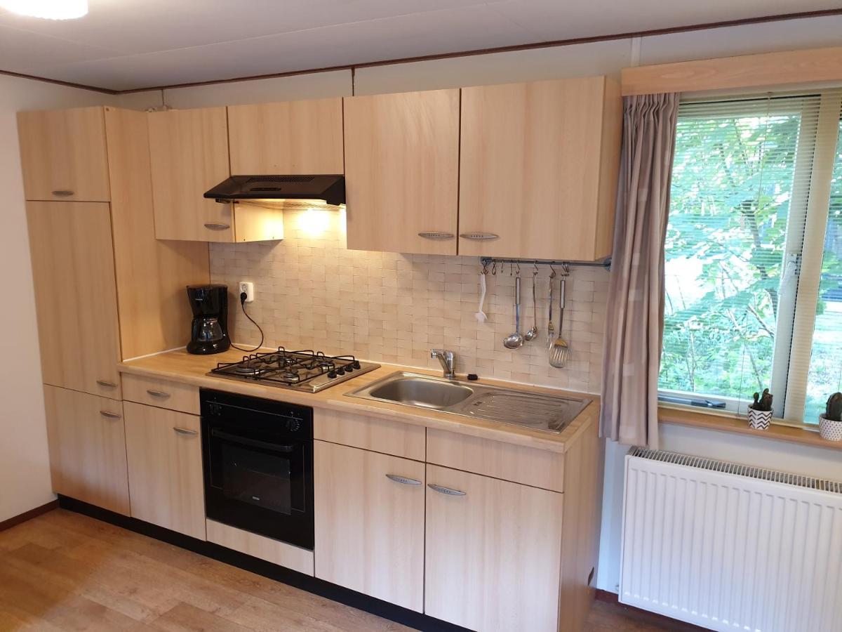 Sfeervolle Chalet Met Terras, H14 De Veldkamp, Epe, Voor 4 Personen Exterior foto